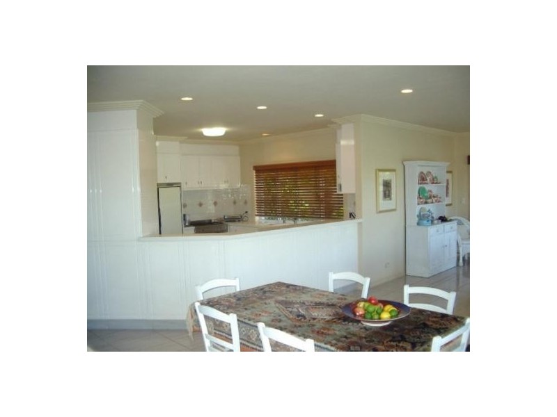 19 Cheval Court, Benowa QLD 4217