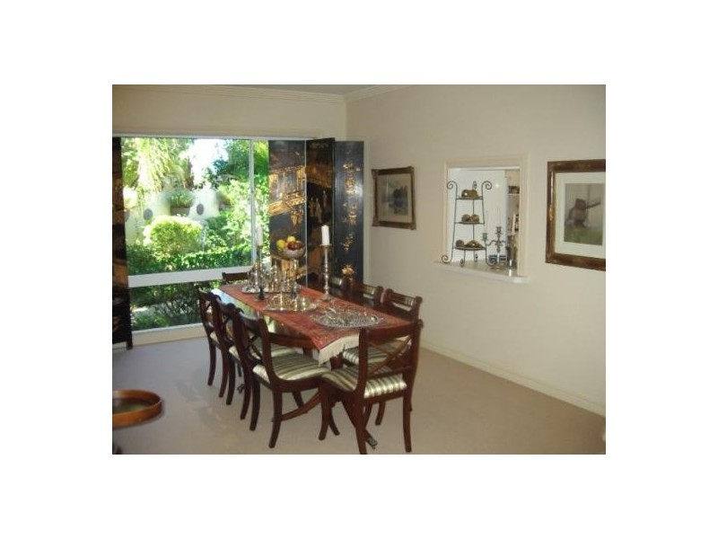 19 Cheval Court, Benowa QLD 4217