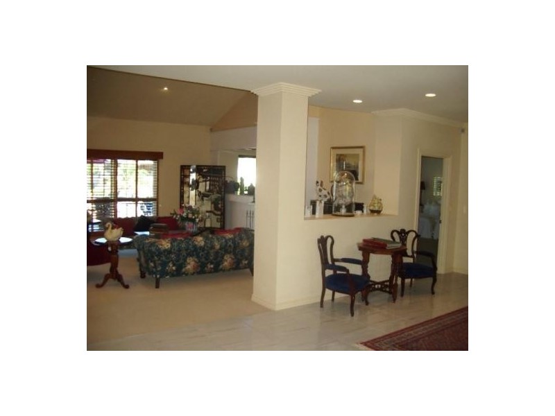 19 Cheval Court, Benowa QLD 4217