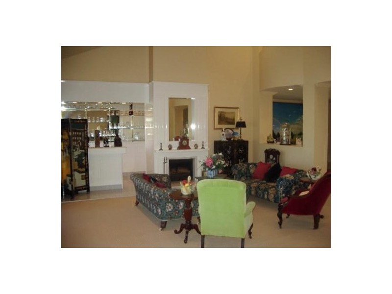 19 Cheval Court, Benowa QLD 4217