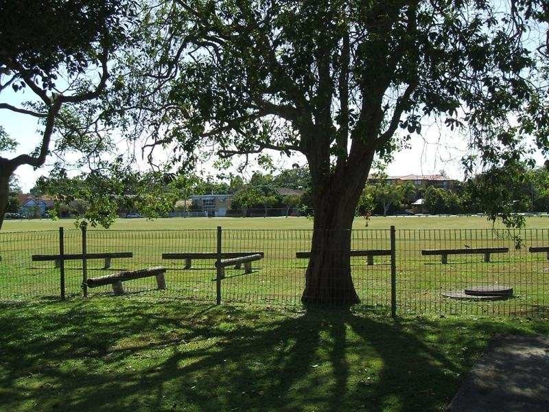 372-374-376 Marine Parade, Labrador QLD 4215