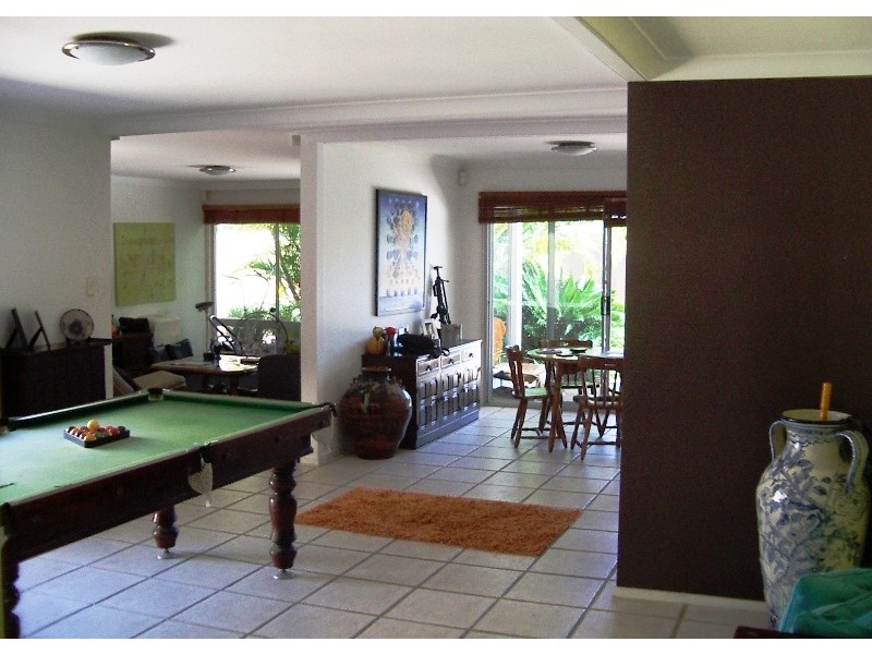 55 St Andrews Avenue, Isle Of Capri QLD 4217