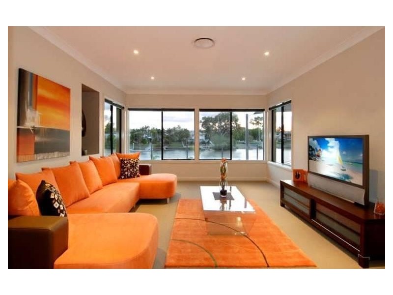 7 Sir Bruce Small Boulevard, Benowa Waters QLD 4217