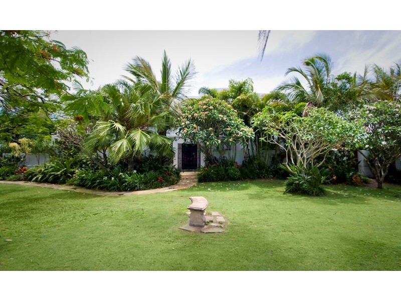 17 The Corso, Surfers Paradise QLD 4217
