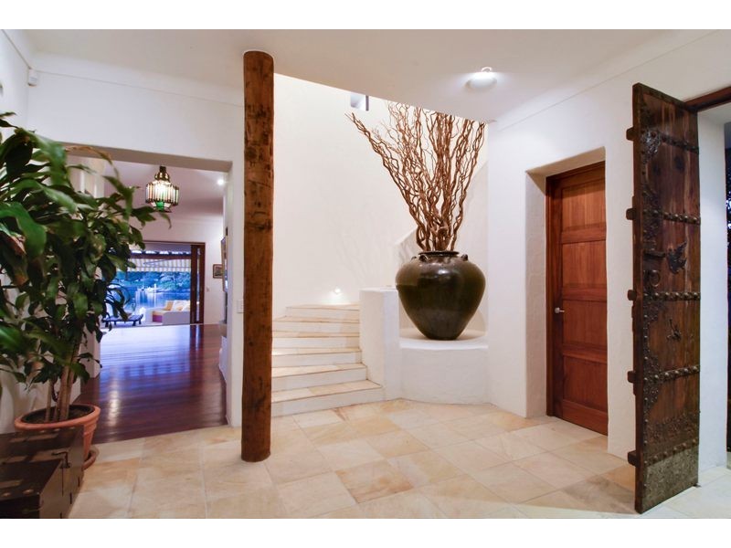 17 The Corso, Surfers Paradise QLD 4217