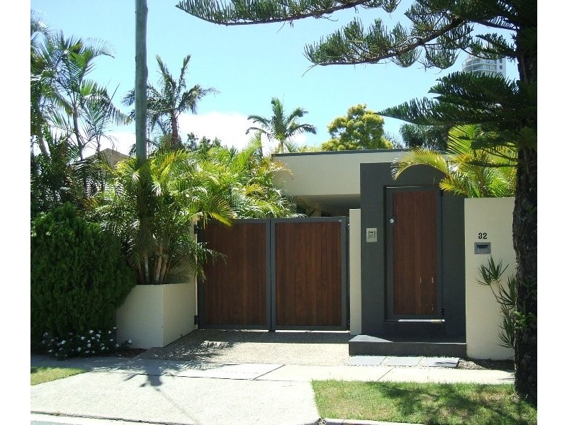 Isle Of Capri QLD 4217