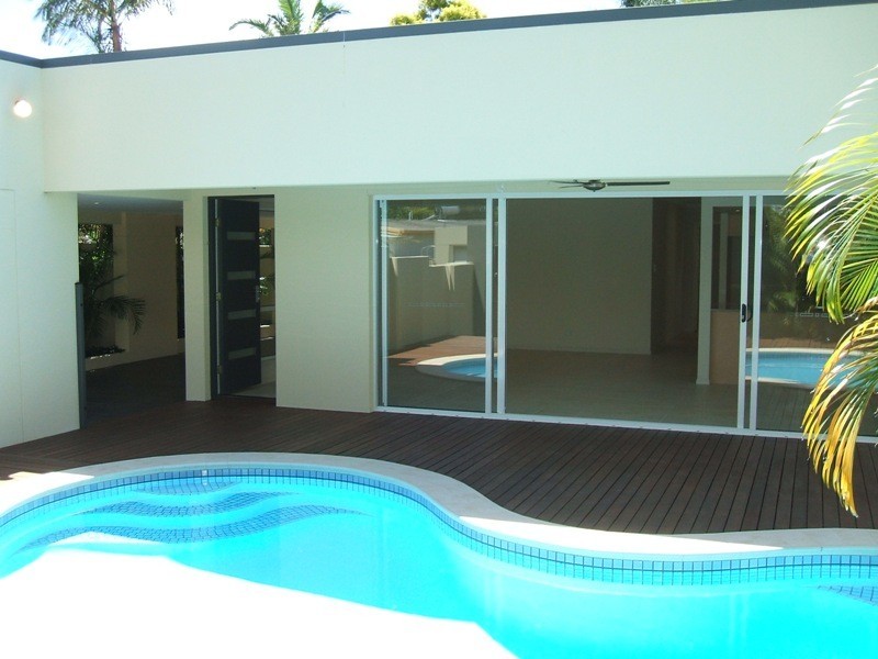 Isle Of Capri QLD 4217