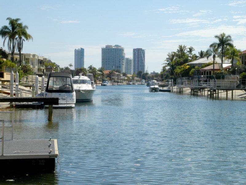 Paradise Waters QLD 4217