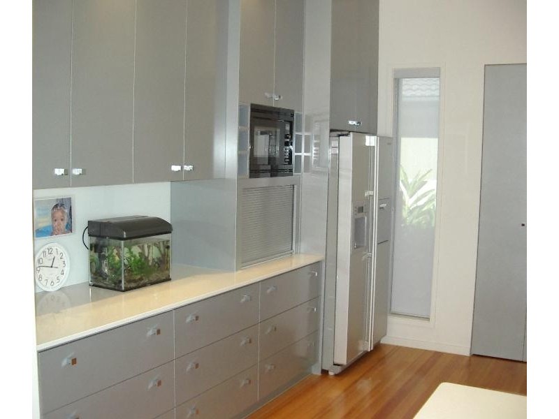 Paradise Waters QLD 4217