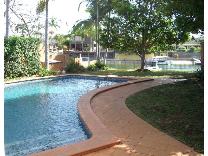 2 The Lido, Surfers Paradise QLD 4217