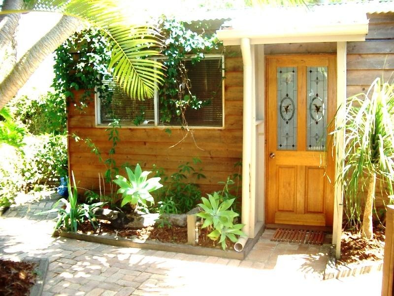 15 Moorilla Place, Broadbeach Waters QLD 4218