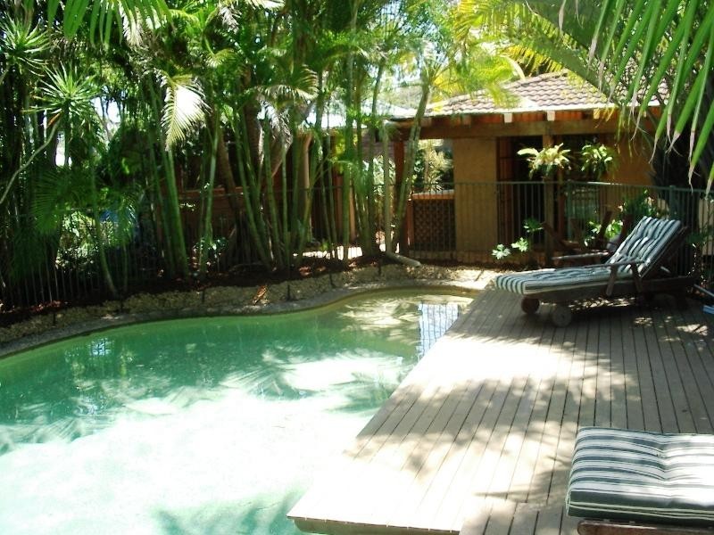 15 Moorilla Place, Broadbeach Waters QLD 4218