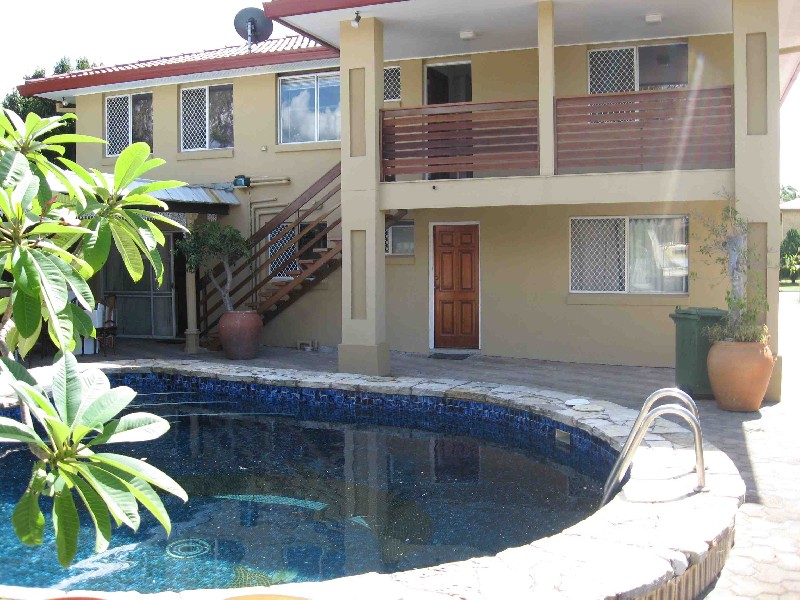 10 Drome Street, Runaway Bay QLD 4216