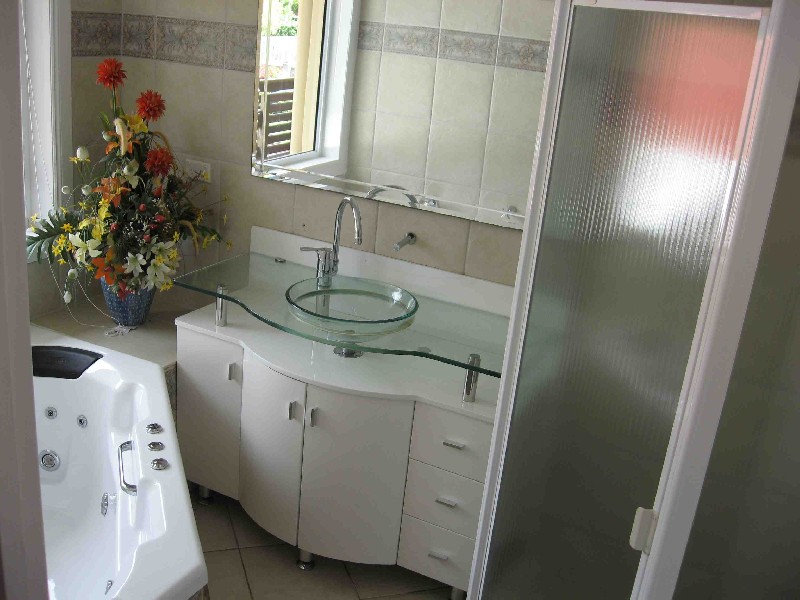 10 Drome Street, Runaway Bay QLD 4216