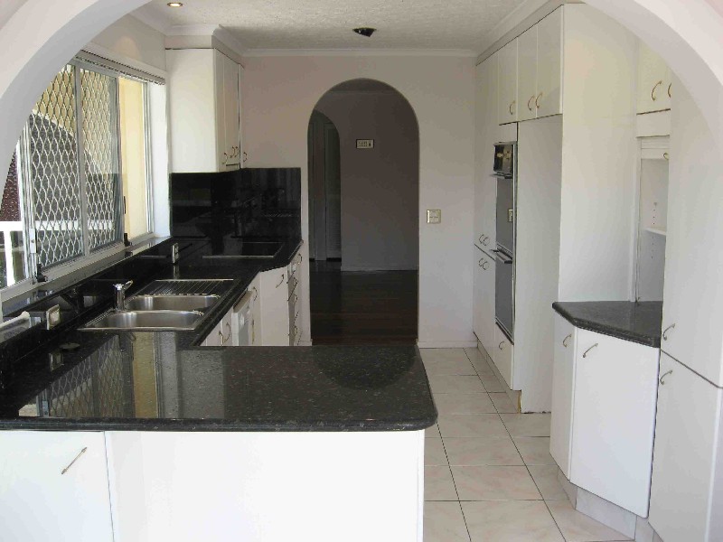 10 Drome Street, Runaway Bay QLD 4216