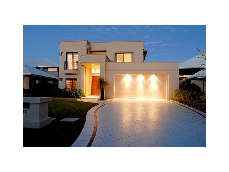 Robina QLD 4226