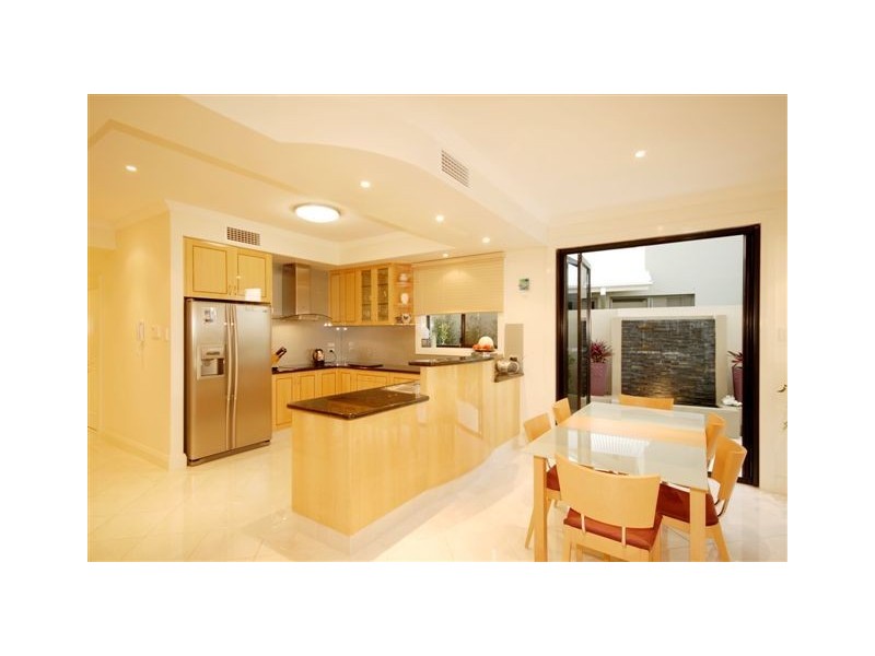Robina QLD 4226