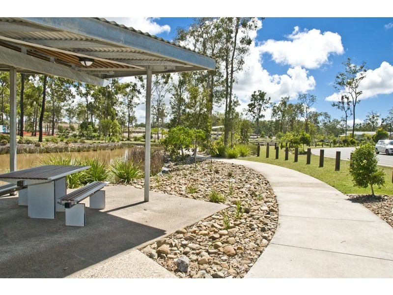 17 Peregrine Crescent, Coomera QLD 4209