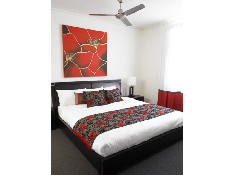 Hope Island QLD 4212