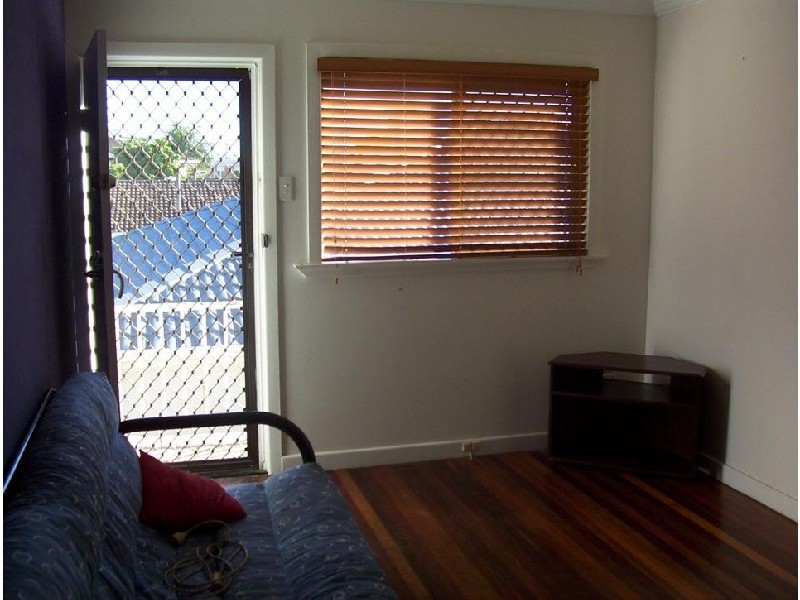 Chevron Island QLD 4217