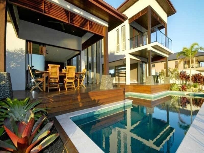 Paradise Point QLD 4216