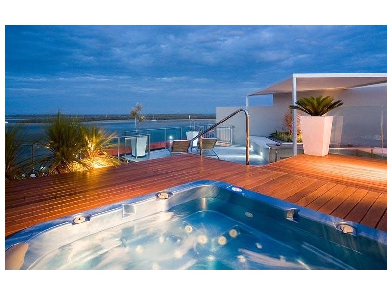 Biggera Waters QLD 4216