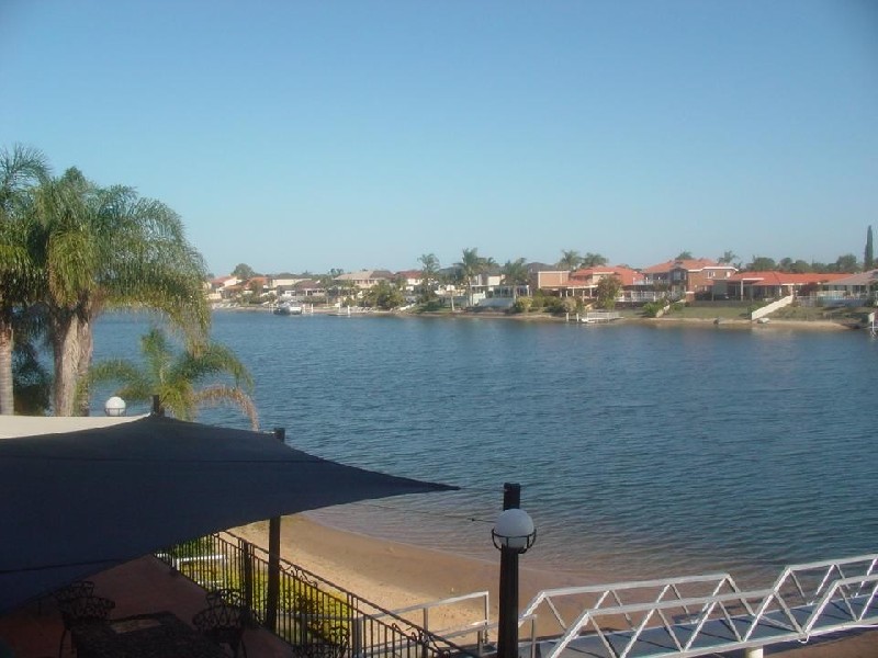 Broadbeach Waters QLD 4218