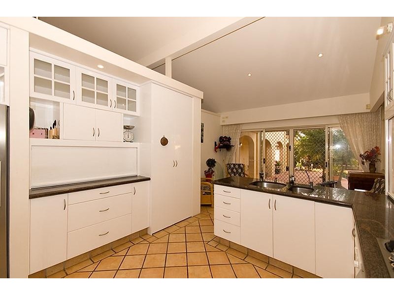 Broadbeach Waters QLD 4218