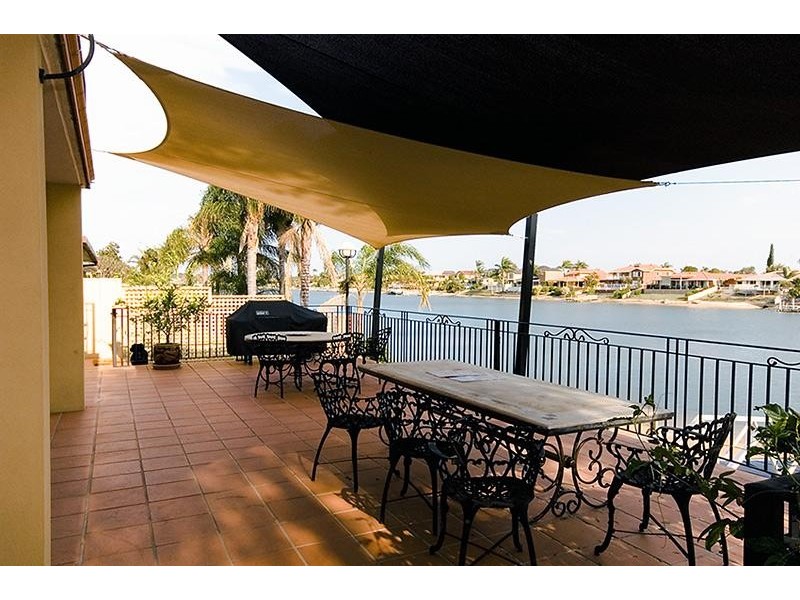 Broadbeach Waters QLD 4218