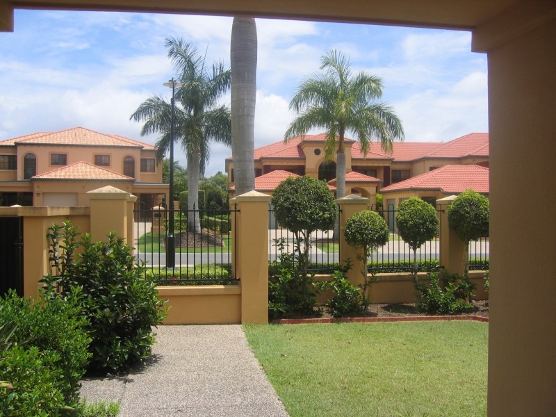 Hope Island QLD 4212