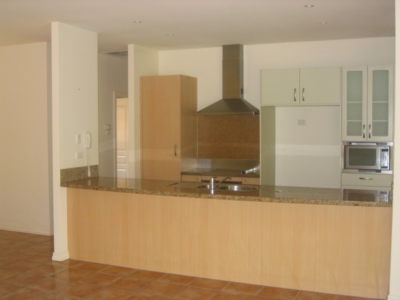 Hope Island QLD 4212