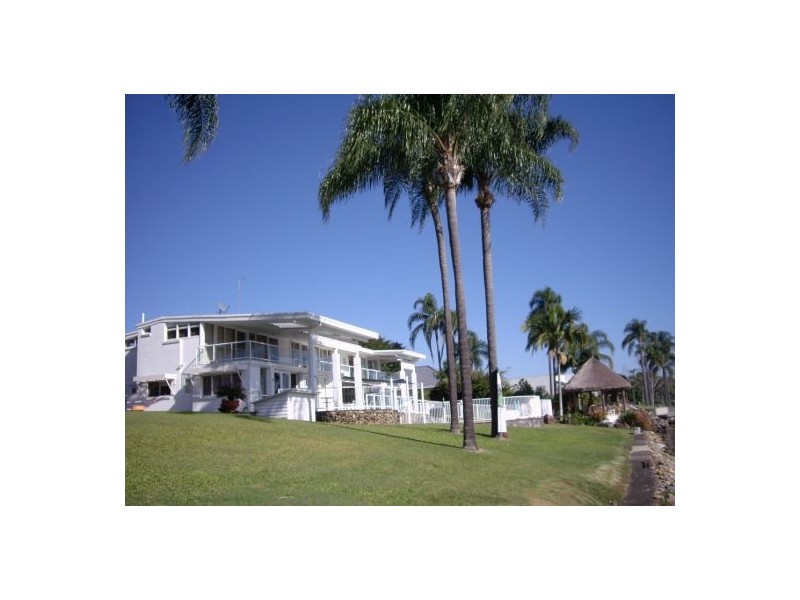 574 Nerang-Broadbeach Rd, Carrara QLD 4211