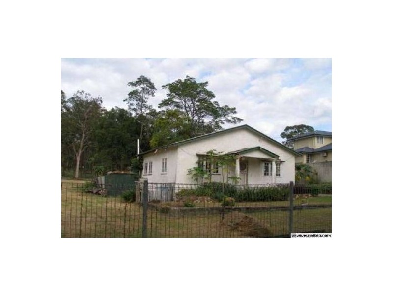 Oxley QLD 4075