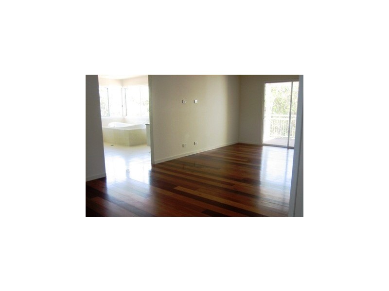 Coomera Waters QLD 4209