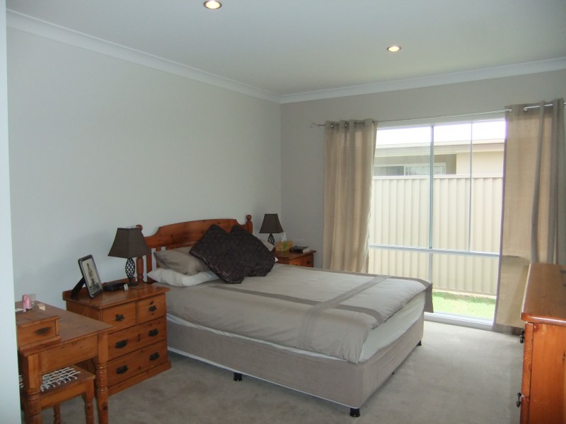 Hope Island QLD 4212