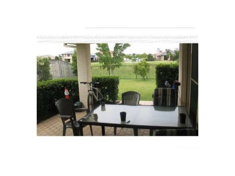 2 Thames Place, Oxenford QLD 4210