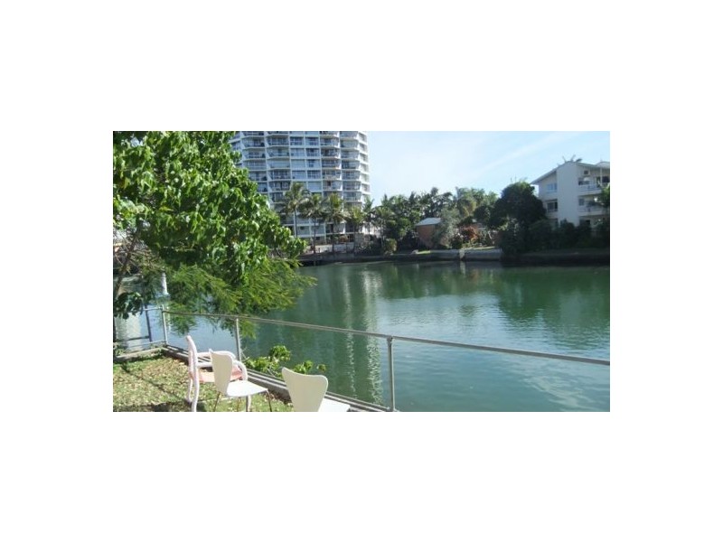 14 Paradise Island, Surfers Paradise QLD 4217