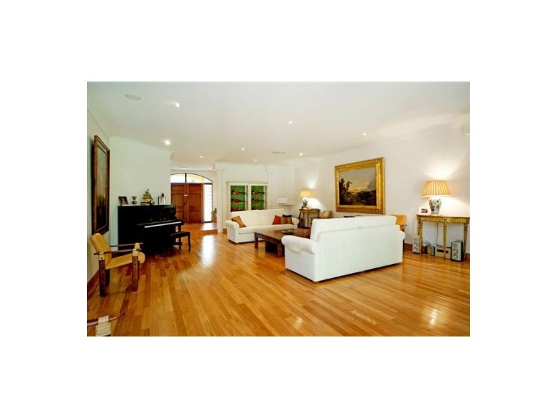 Hope Island QLD 4212