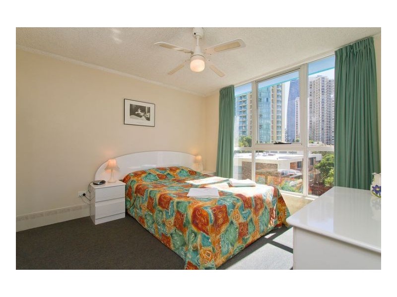 21 Clifford St, Surfers Paradise QLD 4217