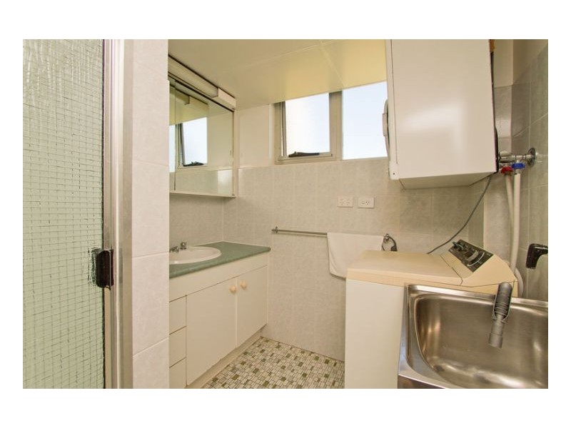 21 Clifford St, Surfers Paradise QLD 4217