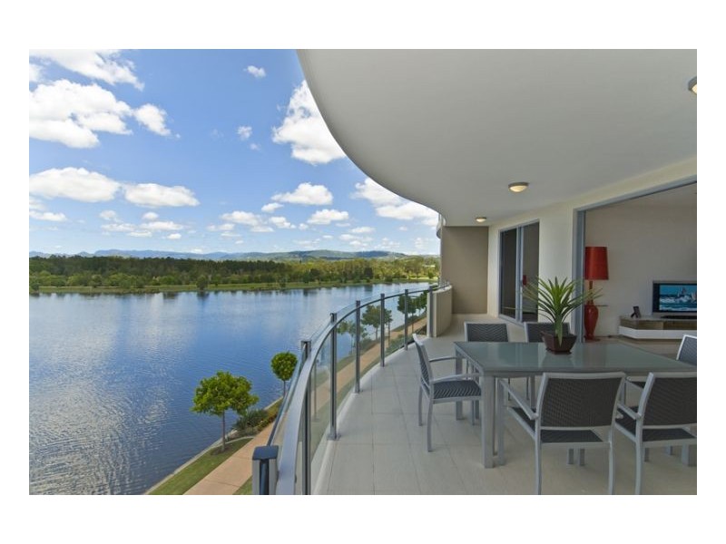 1-24 Quay Views Emerald Island Dr, Carrara QLD 4211