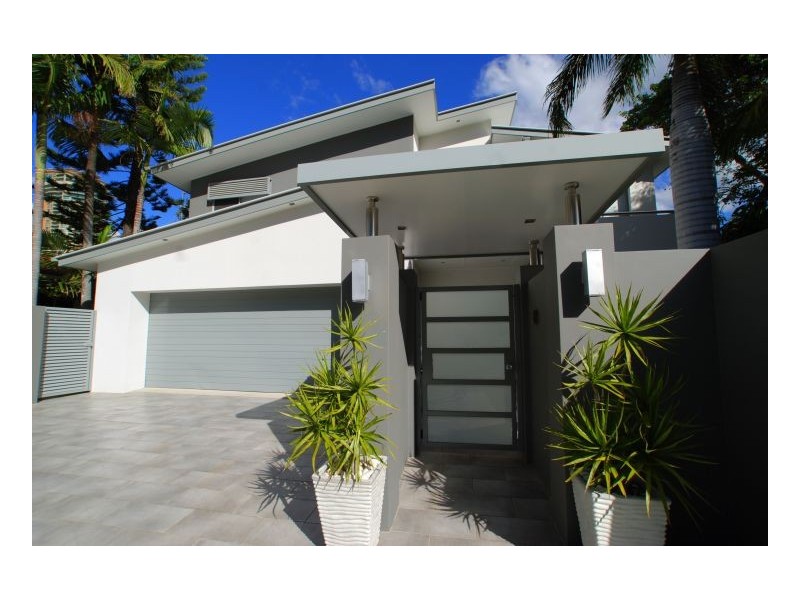 20 Blondell Av, Surfers Paradise QLD 4217