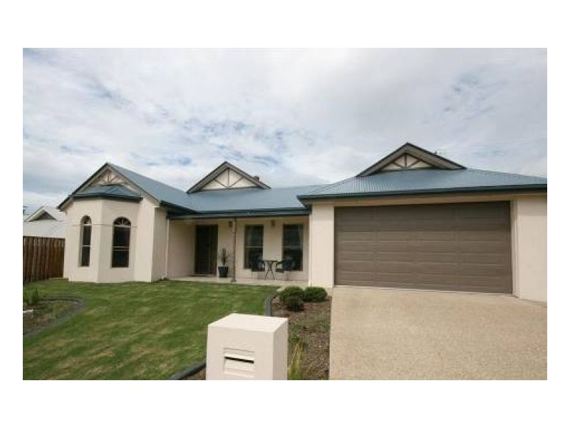 37 Barrington St, Upper Coomera QLD 4209