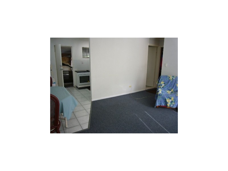 1/9 Bedser Street, Macgregor QLD 4109