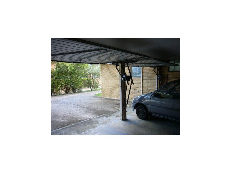 1/9 Bedser Street, Macgregor QLD 4109