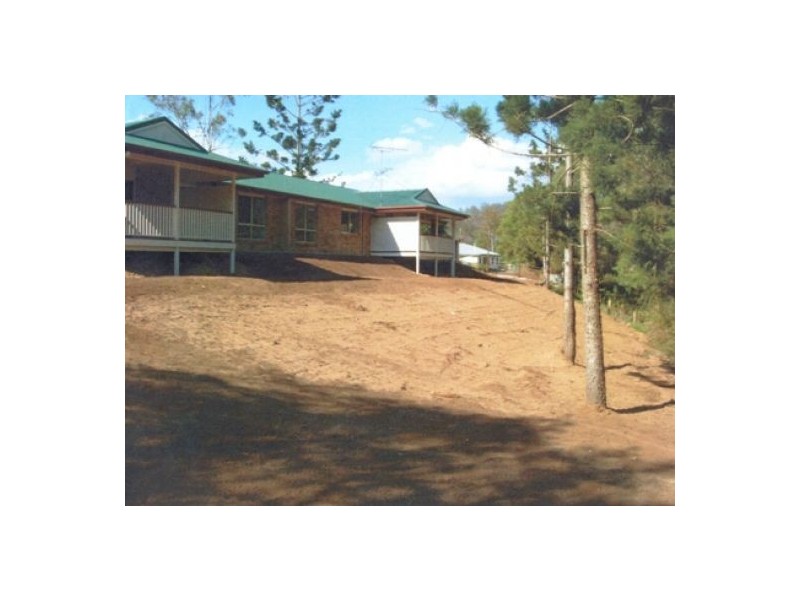 5 Louisa St, Mount Perry QLD 4671