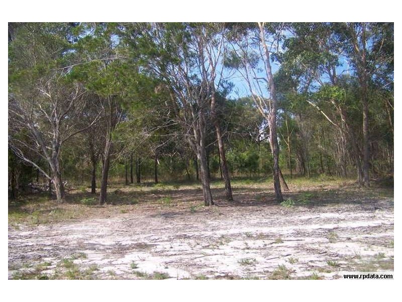 31 Magnolia St, Russell Island QLD 4184