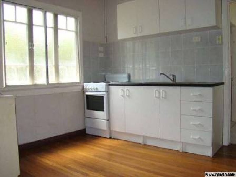 202 Dowding St, Oxley QLD 4075