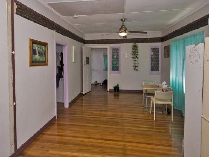 202 Dowding St, Oxley QLD 4075