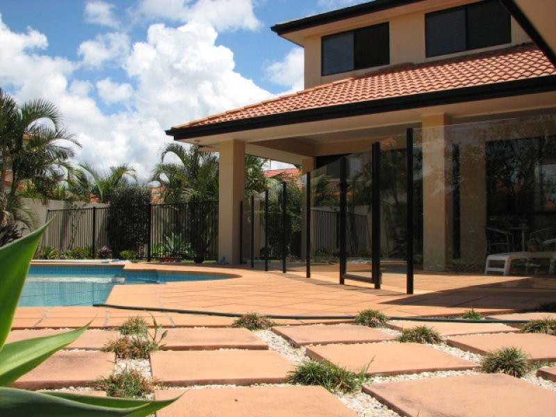 5 Annies Court, Benowa QLD 4217